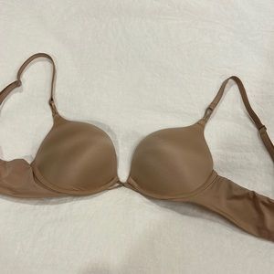Victoria’s Secret bombshell bra, size 34A nude